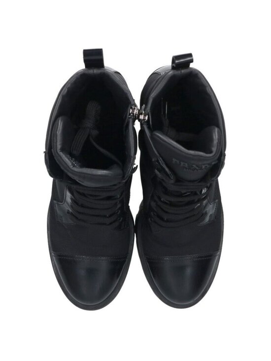 Prada Black Re-Nylon Boots with Pouch Size 38 – Mine & Yours Prada 239 Re-Nylon Side Zip Boots 38.5